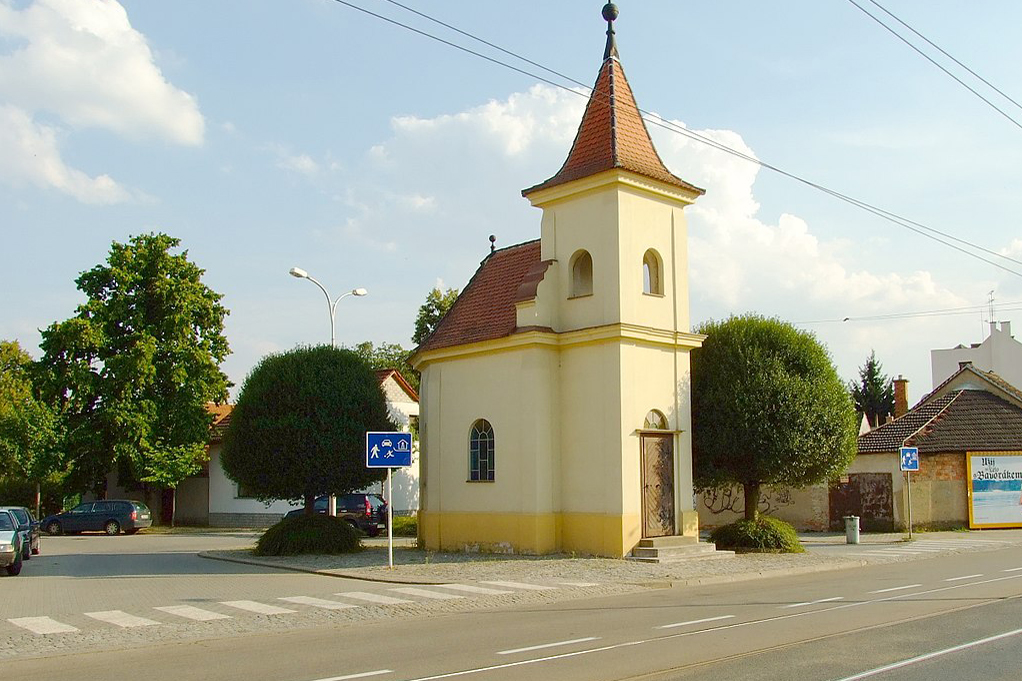 1280px-brno-malomerice_-_chapelle_in_proskovo_square_from_northwest